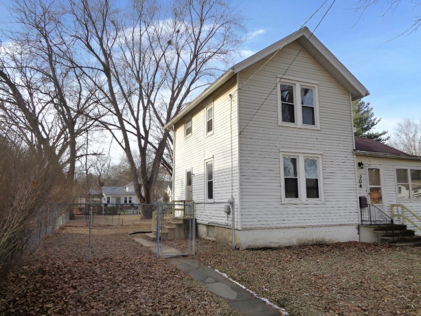 304 4th, OREGON, Illinois 61061, 3 Bedrooms Bedrooms, ,1 BathroomBathrooms,House,For Sale,4th,202600072