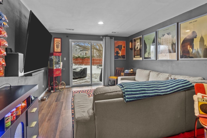 113 Wallace, BARTLETT, Illinois 60103, 3 Bedrooms Bedrooms, ,1 BathroomBathrooms,House,For Sale,Wallace,202600074