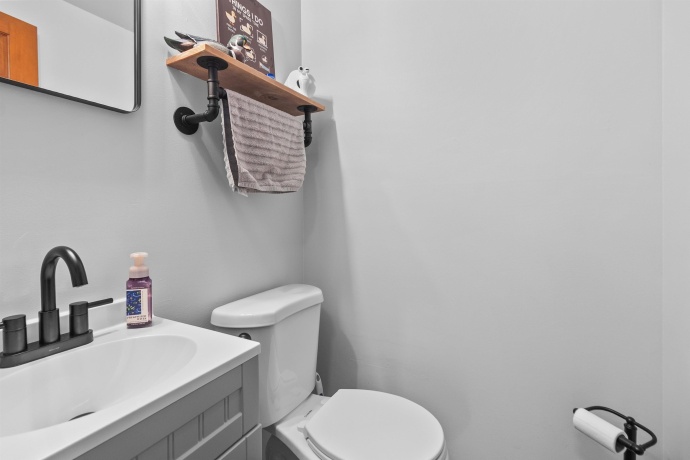 113 Wallace, BARTLETT, Illinois 60103, 3 Bedrooms Bedrooms, ,1 BathroomBathrooms,House,For Sale,Wallace,202600074