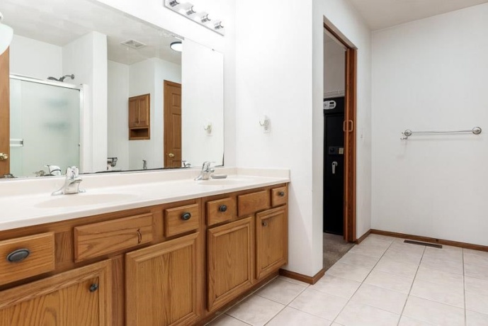 3075 Derbyshire, MACHESNEY PARK, Illinois 61115, 3 Bedrooms Bedrooms, ,2 BathroomsBathrooms,House,For Sale,Derbyshire,202600076