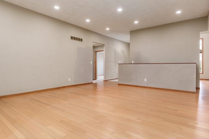 3075 Derbyshire, MACHESNEY PARK, Illinois 61115, 3 Bedrooms Bedrooms, ,2 BathroomsBathrooms,House,For Sale,Derbyshire,202600076