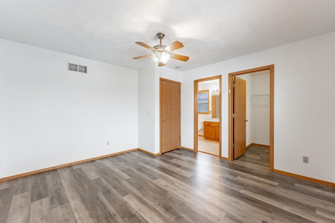 283 MADELINE, ROCKFORD, Illinois 61107, 3 Bedrooms Bedrooms, ,1 BathroomBathrooms,House,For Sale,MADELINE,202600078