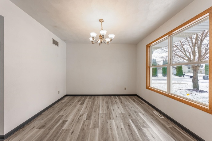 283 MADELINE, ROCKFORD, Illinois 61107, 3 Bedrooms Bedrooms, ,1 BathroomBathrooms,House,For Sale,MADELINE,202600078