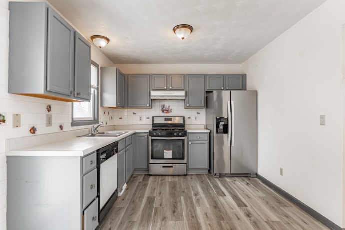 283 MADELINE, ROCKFORD, Illinois 61107, 3 Bedrooms Bedrooms, ,1 BathroomBathrooms,House,For Sale,MADELINE,202600078