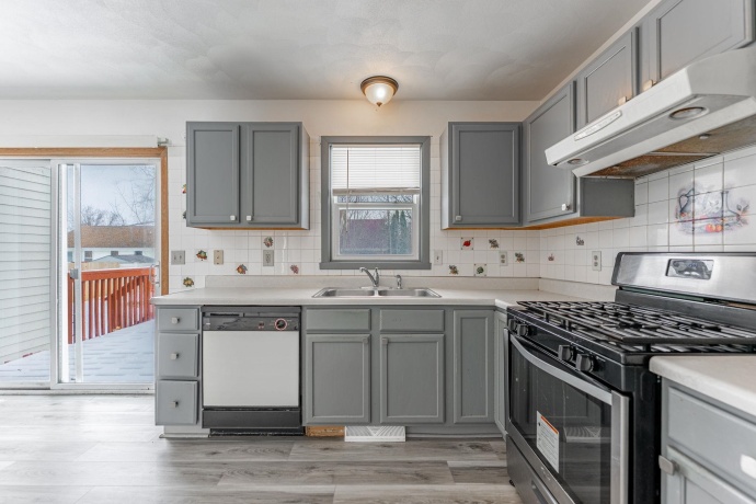 283 MADELINE, ROCKFORD, Illinois 61107, 3 Bedrooms Bedrooms, ,1 BathroomBathrooms,House,For Sale,MADELINE,202600078