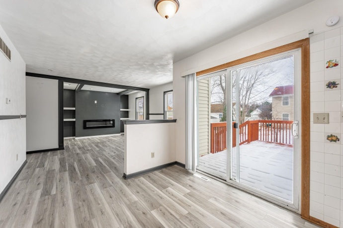 283 MADELINE, ROCKFORD, Illinois 61107, 3 Bedrooms Bedrooms, ,1 BathroomBathrooms,House,For Sale,MADELINE,202600078