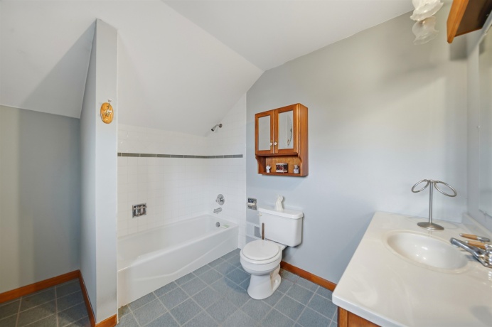 102 Winfield, MORRISON, Illinois 61270, 4 Bedrooms Bedrooms, ,2 BathroomsBathrooms,House,For Sale,Winfield,202600079