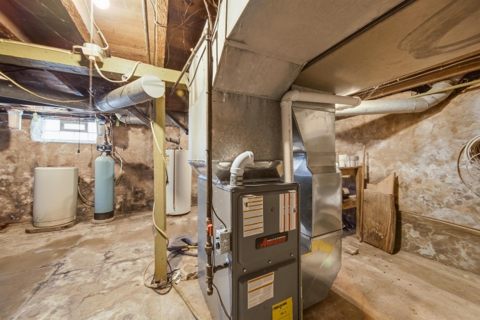 102 Winfield, MORRISON, Illinois 61270, 4 Bedrooms Bedrooms, ,2 BathroomsBathrooms,House,For Sale,Winfield,202600079