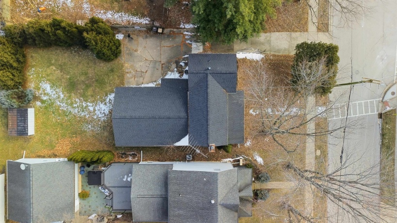 102 Winfield, MORRISON, Illinois 61270, 4 Bedrooms Bedrooms, ,2 BathroomsBathrooms,House,For Sale,Winfield,202600079