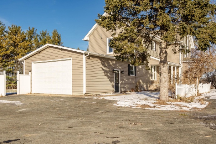 7421 Squaw Prairie, BELVIDERE, Illinois 61008, 4 Bedrooms Bedrooms, ,2 BathroomsBathrooms,House,For Sale,Squaw Prairie,202600083