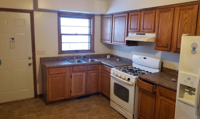 1212 Blaisdell, ROCKFORD, Illinois 61101, ,2 Units,For Sale,Blaisdell,202600082