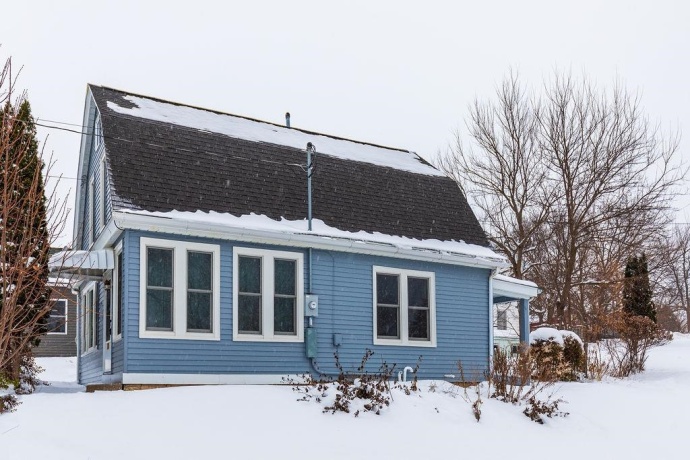 809 Franklin, GALENA, Illinois 61036, 2 Bedrooms Bedrooms, ,1 BathroomBathrooms,House,For Sale,Franklin,202600084