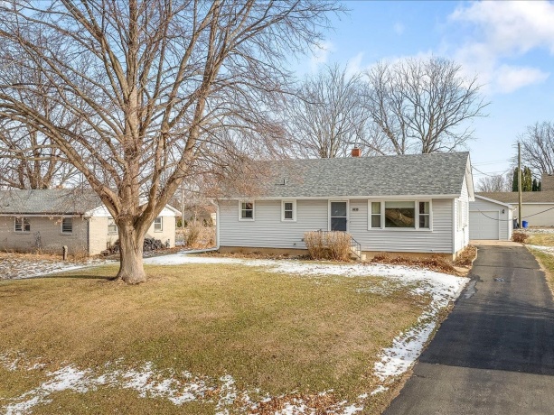 205 Seward, WINNEBAGO, Illinois 61088, 3 Bedrooms Bedrooms, ,1 BathroomBathrooms,House,For Sale,Seward,202600087