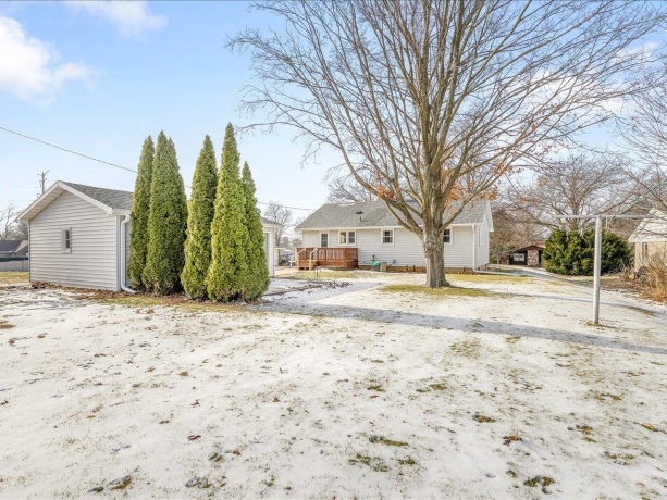 205 Seward, WINNEBAGO, Illinois 61088, 3 Bedrooms Bedrooms, ,1 BathroomBathrooms,House,For Sale,Seward,202600087