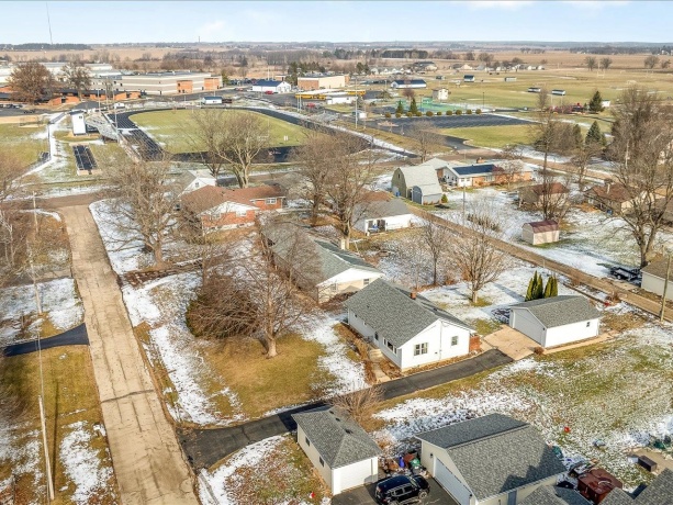 205 Seward, WINNEBAGO, Illinois 61088, 3 Bedrooms Bedrooms, ,1 BathroomBathrooms,House,For Sale,Seward,202600087