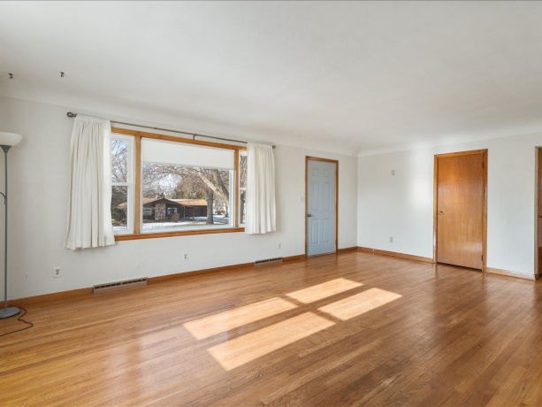 205 Seward, WINNEBAGO, Illinois 61088, 3 Bedrooms Bedrooms, ,1 BathroomBathrooms,House,For Sale,Seward,202600087