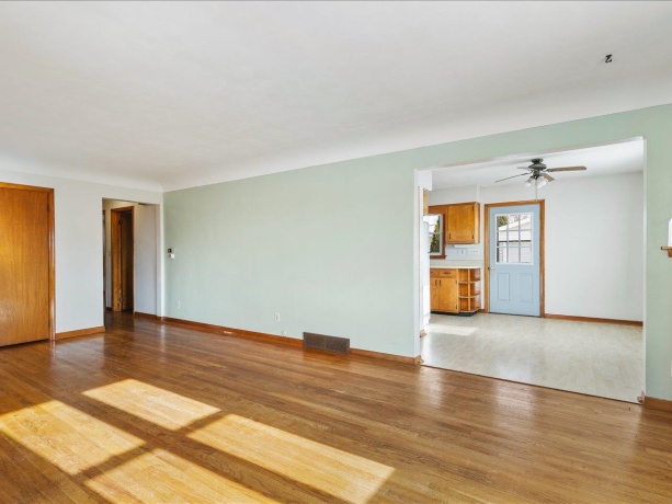 205 Seward, WINNEBAGO, Illinois 61088, 3 Bedrooms Bedrooms, ,1 BathroomBathrooms,House,For Sale,Seward,202600087