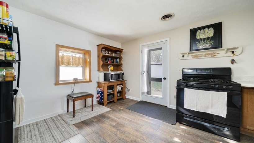 13714 Dorr, SOUTH BELOIT, Illinois 61080, 3 Bedrooms Bedrooms, ,1 BathroomBathrooms,House,For Sale,Dorr,202507118