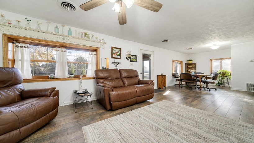 13714 Dorr, SOUTH BELOIT, Illinois 61080, 3 Bedrooms Bedrooms, ,1 BathroomBathrooms,House,For Sale,Dorr,202507118