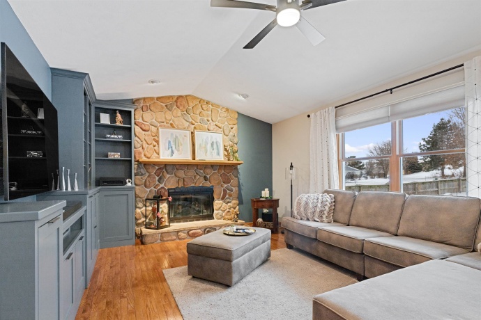 3744 Trainer, ROCKFORD, Illinois 61114, 4 Bedrooms Bedrooms, ,3 BathroomsBathrooms,House,For Sale,Trainer,202600088