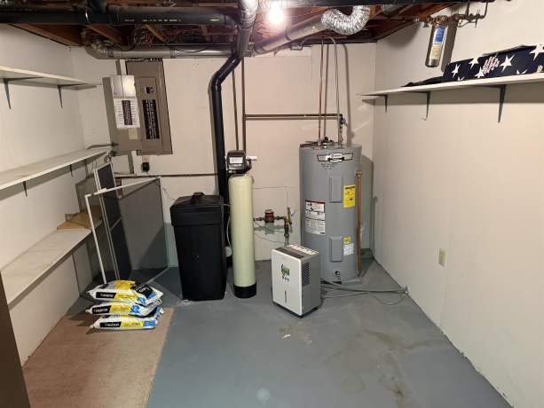 559 Greenfield, FREEPORT, Illinois 61032, 3 Bedrooms Bedrooms, ,2 BathroomsBathrooms,House,For Sale,Greenfield,202600090