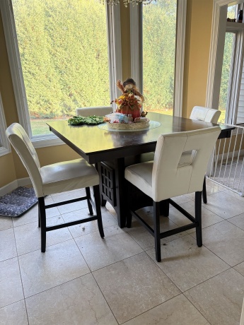 649 Roxbury, ROCKFORD, Illinois 61107, 5 Bedrooms Bedrooms, ,3 BathroomsBathrooms,House,For Sale,Roxbury,202507615