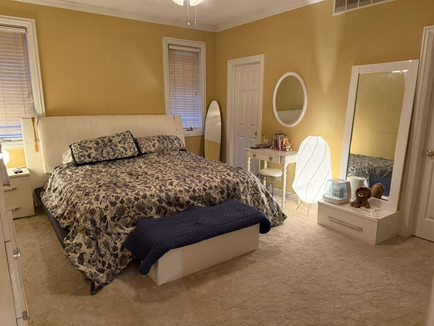 649 Roxbury, ROCKFORD, Illinois 61107, 5 Bedrooms Bedrooms, ,3 BathroomsBathrooms,House,For Sale,Roxbury,202507615