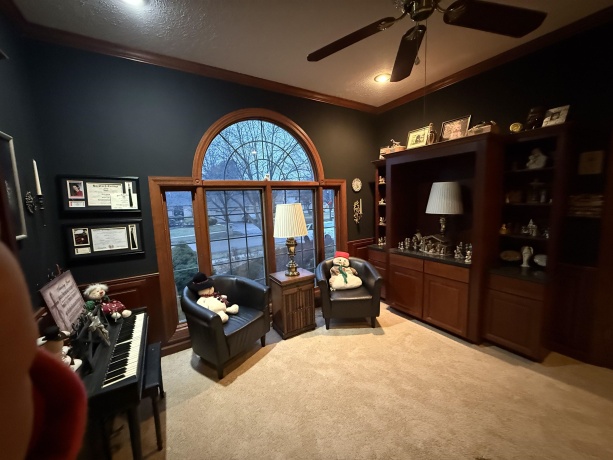 649 Roxbury, ROCKFORD, Illinois 61107, 5 Bedrooms Bedrooms, ,3 BathroomsBathrooms,House,For Sale,Roxbury,202507615