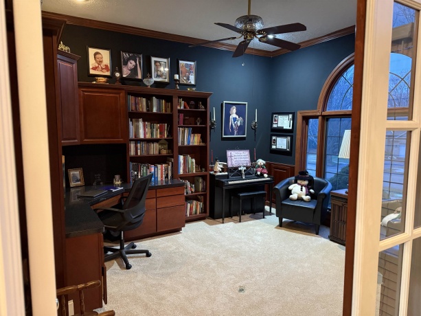 649 Roxbury, ROCKFORD, Illinois 61107, 5 Bedrooms Bedrooms, ,3 BathroomsBathrooms,House,For Sale,Roxbury,202507615