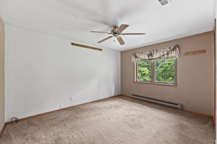 1005 Autumn, LAKE SUMMERSET, Illinois 61019, 3 Bedrooms Bedrooms, ,3 BathroomsBathrooms,House,For Sale,Autumn,202505450