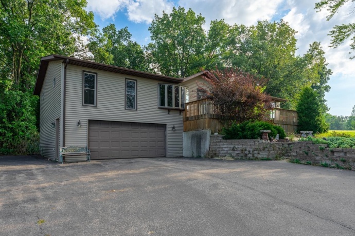 1005 Autumn, LAKE SUMMERSET, Illinois 61019, 3 Bedrooms Bedrooms, ,3 BathroomsBathrooms,House,For Sale,Autumn,202505450