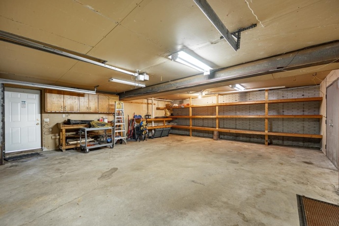 1005 Autumn, LAKE SUMMERSET, Illinois 61019, 3 Bedrooms Bedrooms, ,3 BathroomsBathrooms,House,For Sale,Autumn,202505450