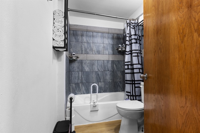 3010 & 3014 10th, ROCKFORD, Illinois 61109, 2 Bedrooms Bedrooms, ,1 BathroomBathrooms,House,For Sale,10th,202600098