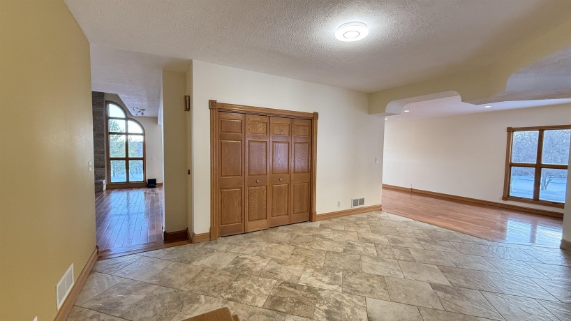 3815 Gray Fox, ROCKFORD, Illinois 61114, 4 Bedrooms Bedrooms, ,4 BathroomsBathrooms,House,For Sale,Gray Fox,202600100