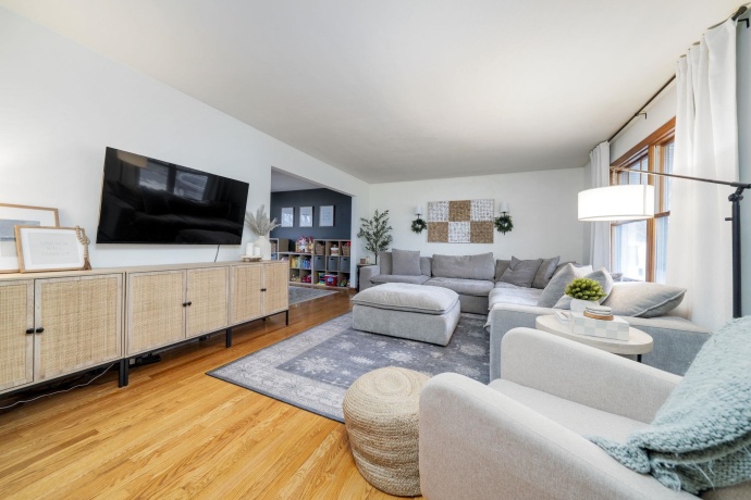 813 Prestwick, ROCKFORD, Illinois 61107, 4 Bedrooms Bedrooms, ,1 BathroomBathrooms,House,For Sale,Prestwick,202600109