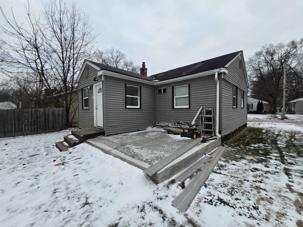 1123 Island, ROCKFORD, Illinois 61102, 2 Bedrooms Bedrooms, ,1 BathroomBathrooms,House,For Sale,Island,202600110