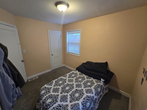 1123 Island, ROCKFORD, Illinois 61102, 2 Bedrooms Bedrooms, ,1 BathroomBathrooms,House,For Sale,Island,202600110