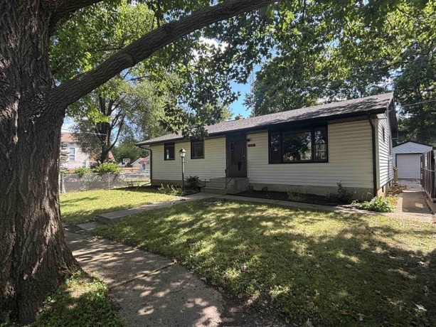 308 Marshall, BELVIDERE, Illinois 61008, 3 Bedrooms Bedrooms, ,1 BathroomBathrooms,House,For Sale,Marshall,202600112