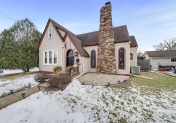 1614 Grace, ROCKFORD, Illinois 61103, 3 Bedrooms Bedrooms, ,2 BathroomsBathrooms,House,For Sale,Grace,202600114