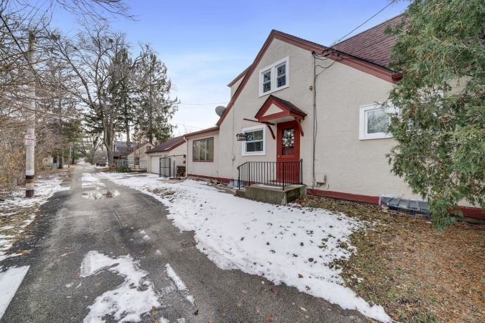 1614 Grace, ROCKFORD, Illinois 61103, 3 Bedrooms Bedrooms, ,2 BathroomsBathrooms,House,For Sale,Grace,202600114