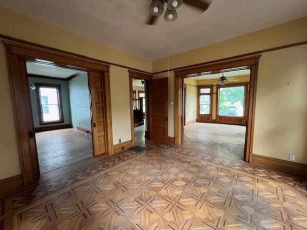 642 Stephenson, FREEPORT, Illinois 61032, 5 Bedrooms Bedrooms, ,2 BathroomsBathrooms,House,For Sale,Stephenson,202503196