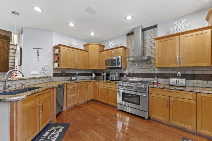 9208 SHERINGHAM, ROSCOE, Illinois 61073, 3 Bedrooms Bedrooms, ,3 BathroomsBathrooms,House,For Sale,SHERINGHAM,202600106