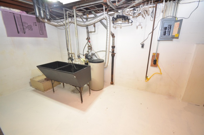 735 Joslyn, ROCKFORD, Illinois 61107, 3 Bedrooms Bedrooms, ,1 BathroomBathrooms,House,For Sale,Joslyn,202600122