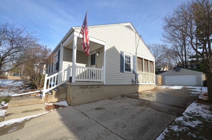 735 Joslyn, ROCKFORD, Illinois 61107, 3 Bedrooms Bedrooms, ,1 BathroomBathrooms,House,For Sale,Joslyn,202600122