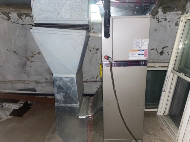 118 GREEN AVE, FREEPORT, Illinois 61032, 3 Bedrooms Bedrooms, ,1 BathroomBathrooms,House,For Sale,GREEN AVE,202600130