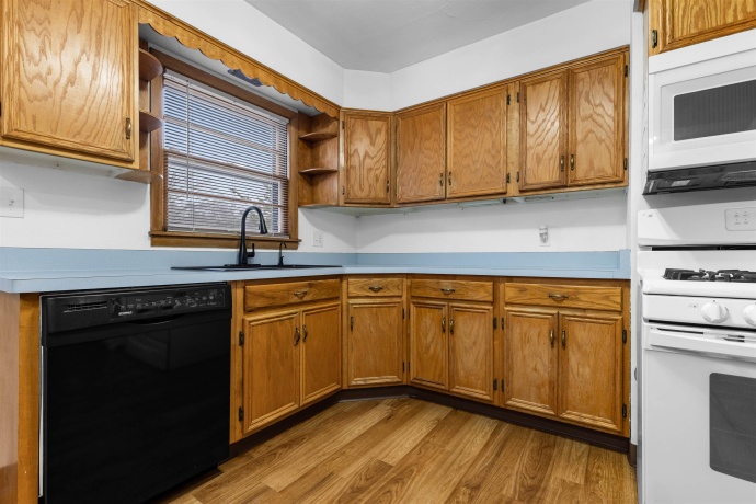 1419 Stratford, ROCKFORD, Illinois 61107, 3 Bedrooms Bedrooms, ,2 BathroomsBathrooms,House,For Sale,Stratford,202600134