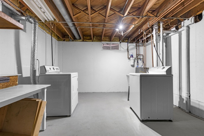 1419 Stratford, ROCKFORD, Illinois 61107, 3 Bedrooms Bedrooms, ,2 BathroomsBathrooms,House,For Sale,Stratford,202600134