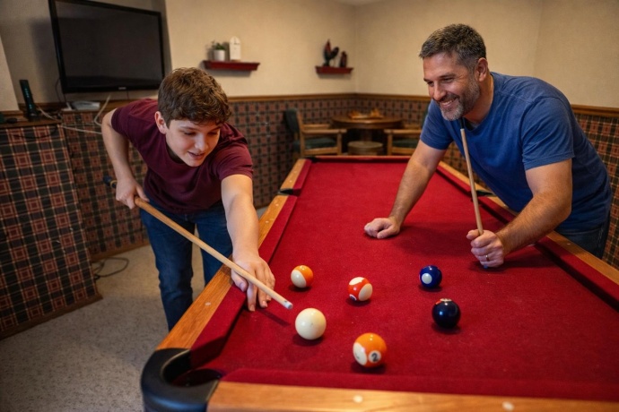 3 Woodway, GALENA, Illinois 61036, 3 Bedrooms Bedrooms, ,3 BathroomsBathrooms,House,For Sale,Woodway,202600136