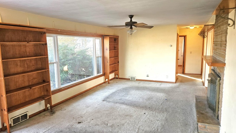 2310 Winnebago, ROCKFORD, Illinois 61103, 3 Bedrooms Bedrooms, ,1 BathroomBathrooms,House,For Sale,Winnebago,202600137