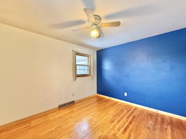 4012 Pleasant Valley, ROCKFORD, Illinois 61114, 3 Bedrooms Bedrooms, ,1 BathroomBathrooms,House,For Sale,Pleasant Valley,202600142